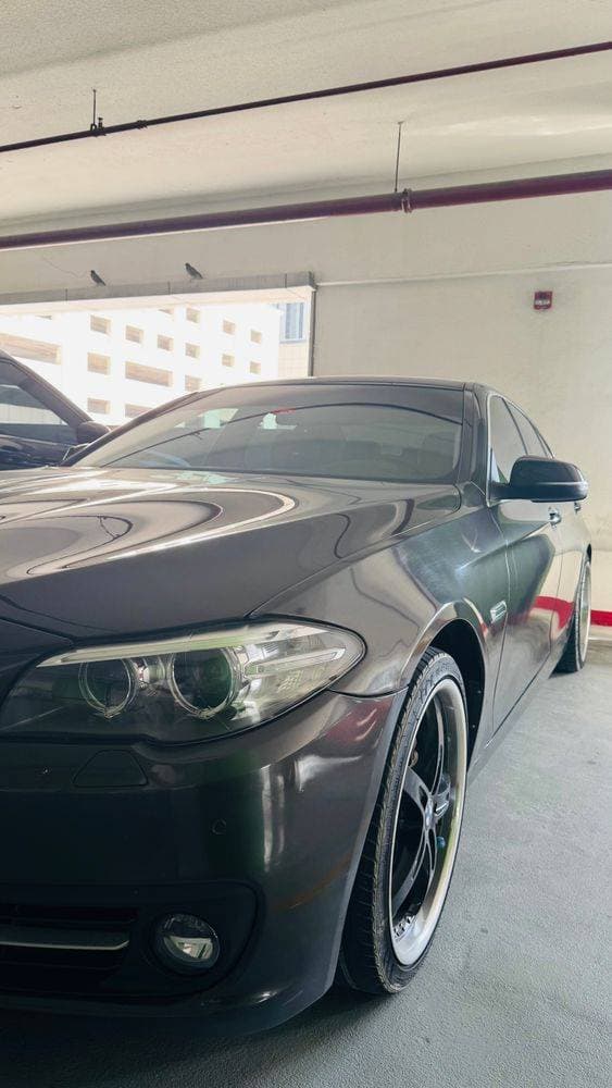 2016 BMW 5 Series thumbnail 4
