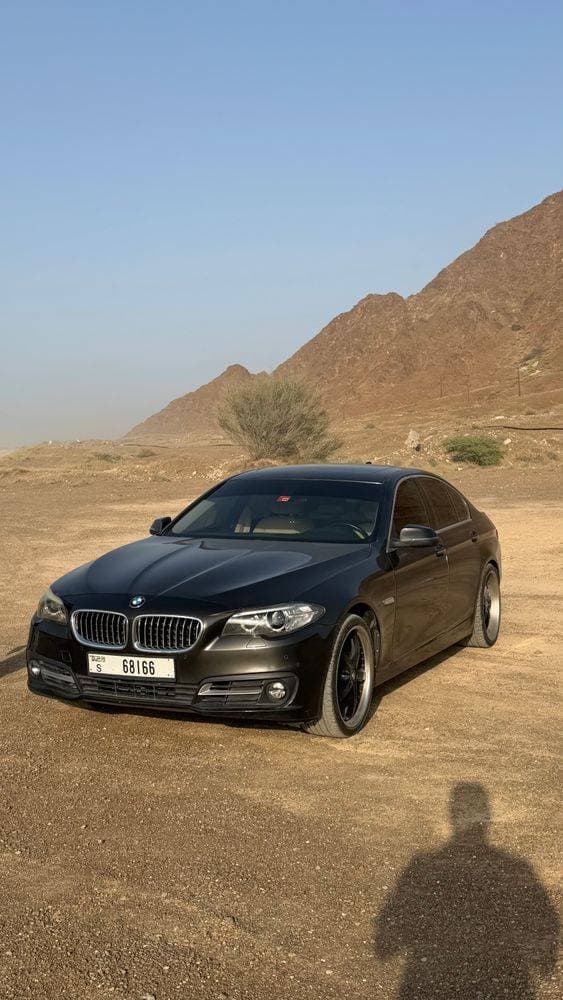 2016 BMW 5 Series thumbnail 3