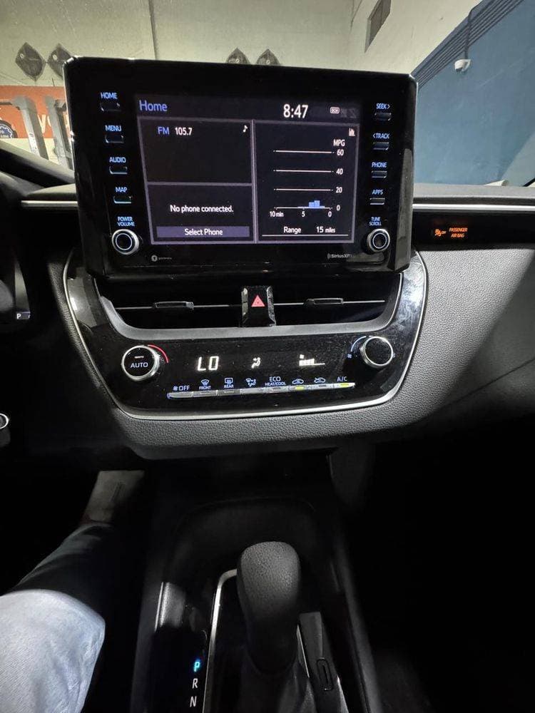 2022 Toyota Corolla thumbnail 5