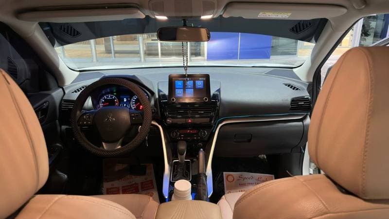 2024 Mitsubishi Eclipse Cross thumbnail 5