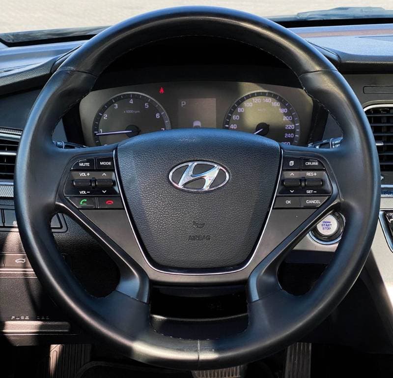 2016 Hyundai Sonata thumbnail 4
