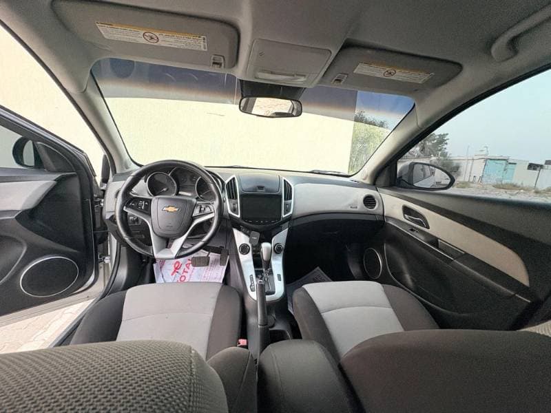 2015 Chevrolet Cruze thumbnail 4