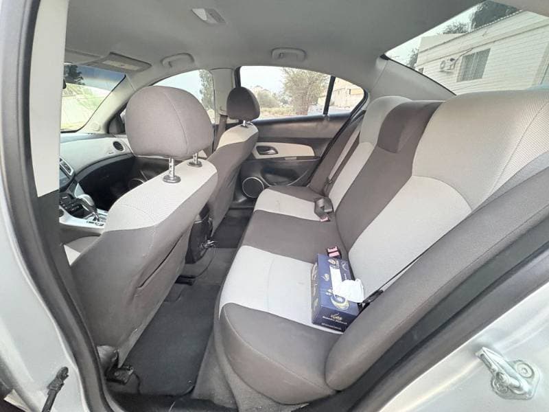 2015 Chevrolet Cruze thumbnail 5