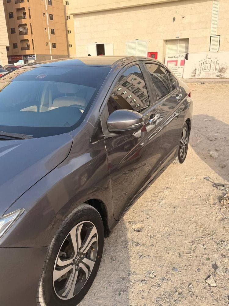 2017 Honda City thumbnail 4