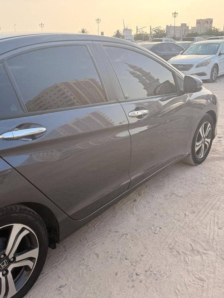 2017 Honda City thumbnail 2