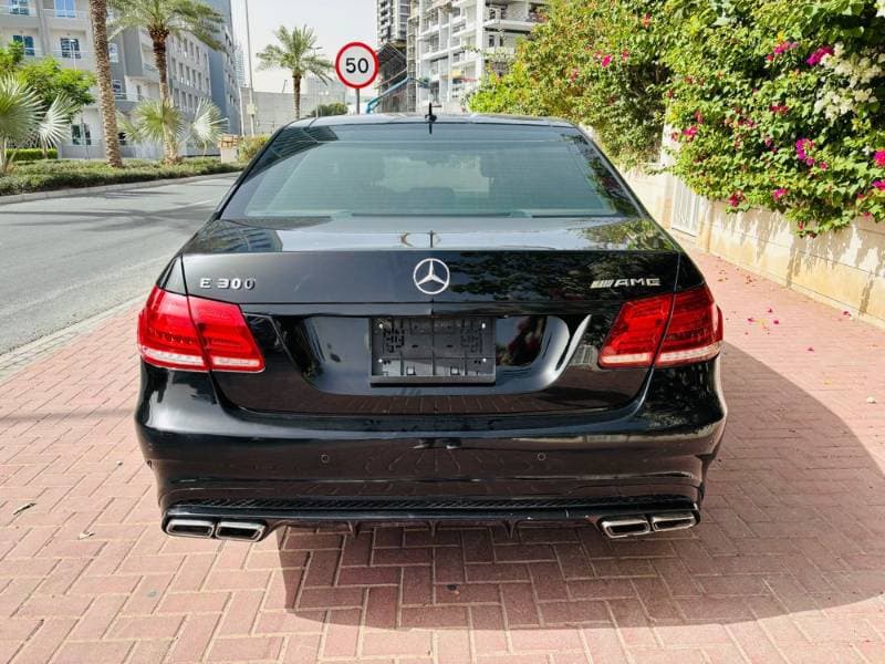 2010 Mercedes-Benz E-Class thumbnail 5