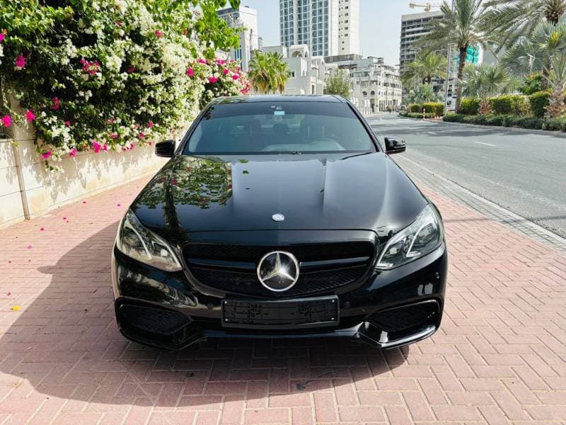 2010 Mercedes-Benz E-Class thumbnail 4