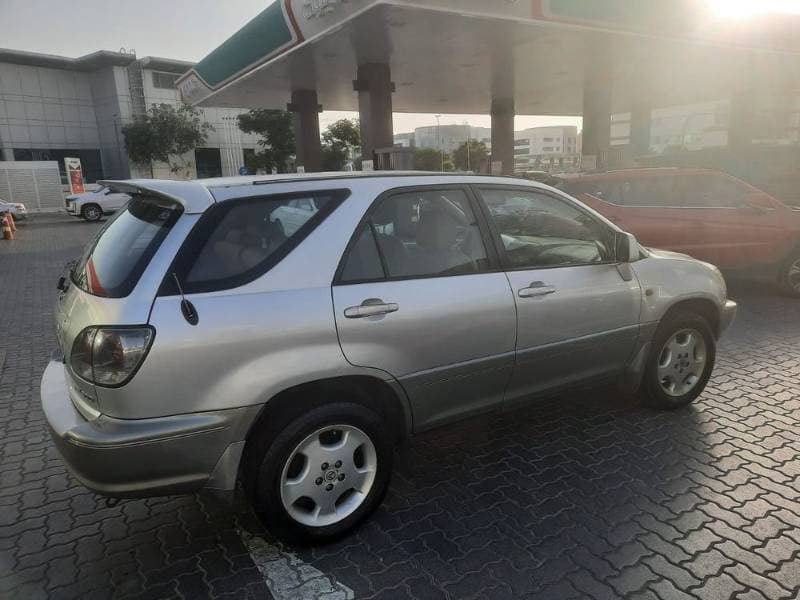 2002 Lexus RX Series thumbnail 3