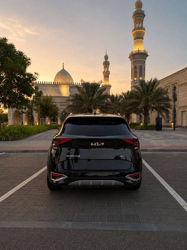2025 Kia Sportage thumbnail 4