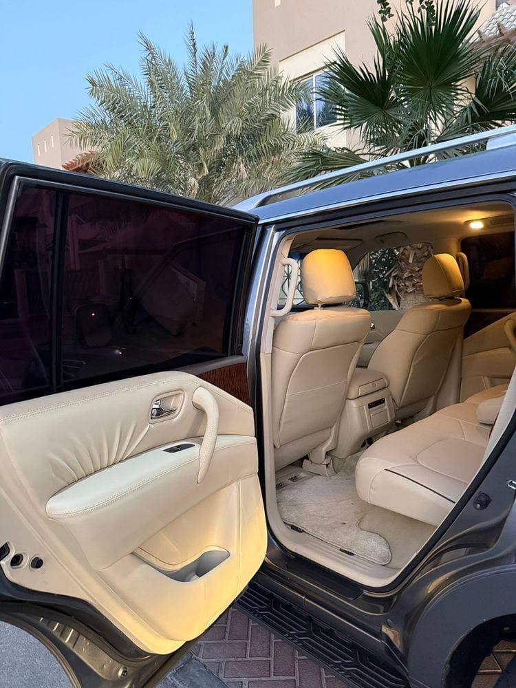 2014 Nissan Patrol thumbnail 5