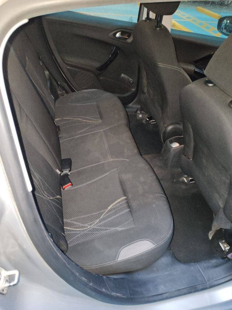2015 Peugeot 208 thumbnail 3