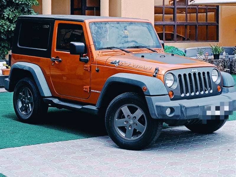 2010 Jeep Wrangler thumbnail 2