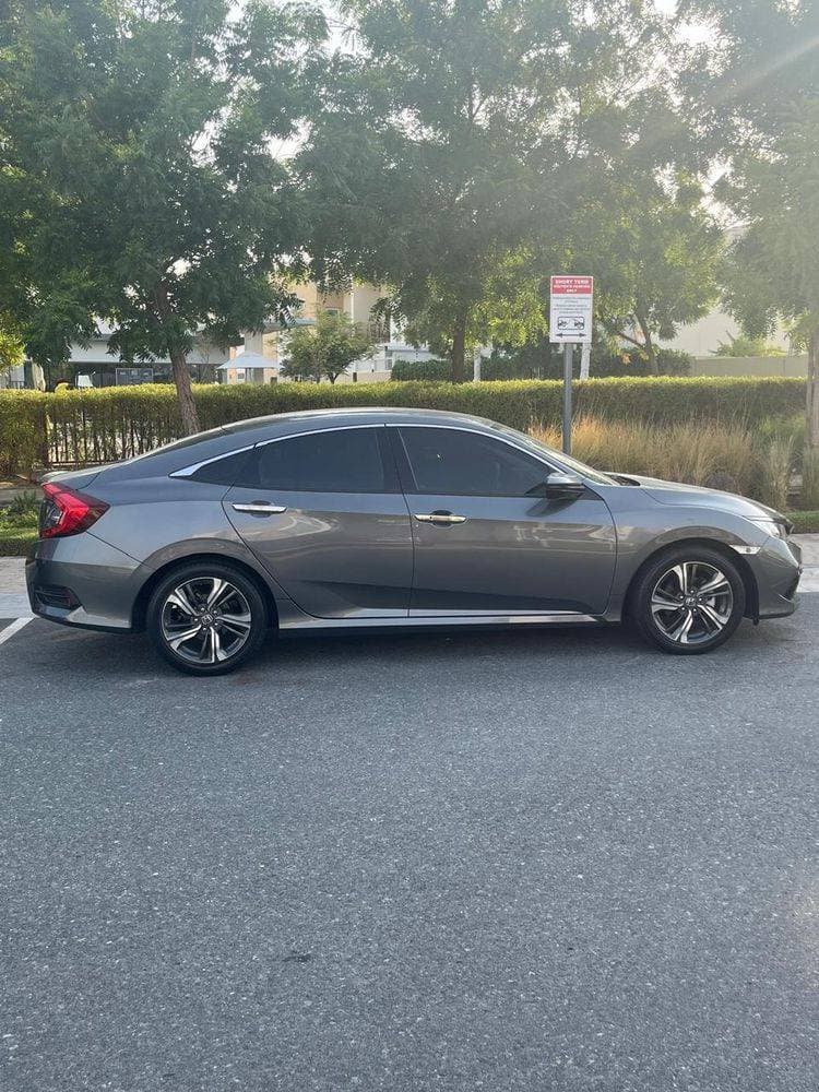 2020 Honda Civic thumbnail 3