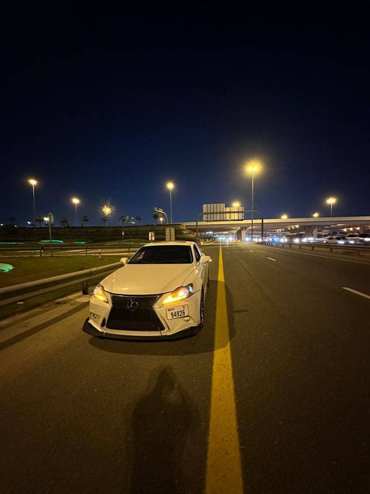 2010 Lexus IS250 thumbnail 4