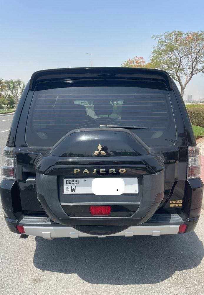 2020 Mitsubishi Pajero thumbnail 2