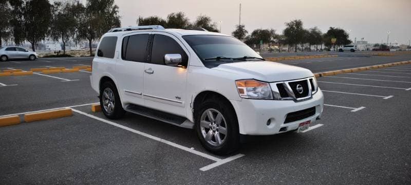 2012 Nissan Armada thumbnail 3