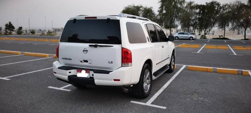 2012 Nissan Armada thumbnail 2