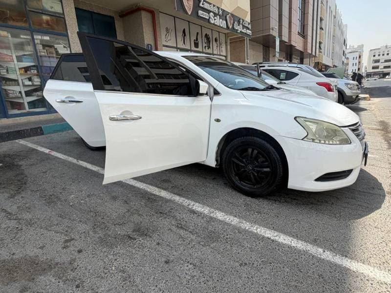 2013 Nissan Sentra thumbnail 5