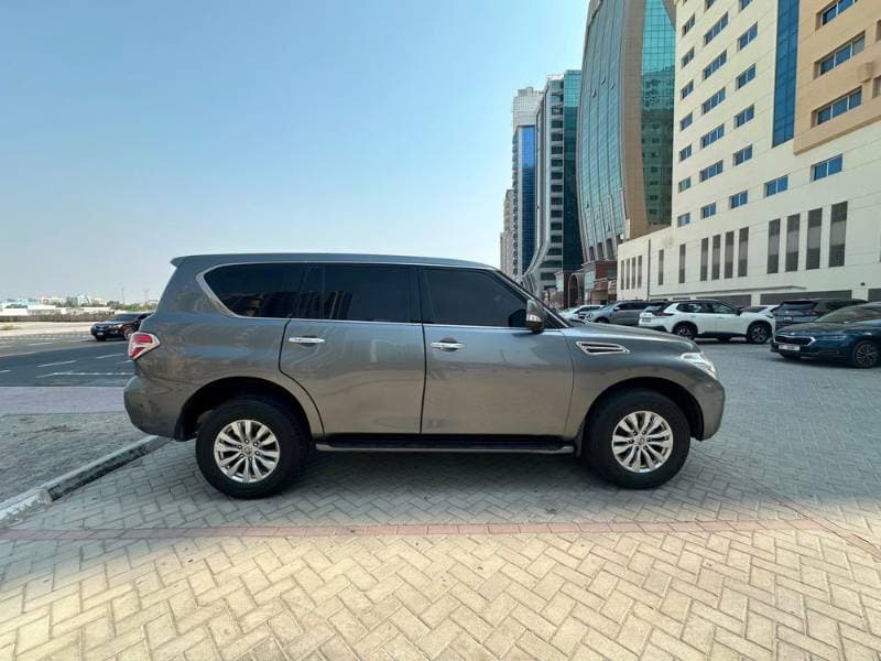 2018 Nissan Patrol thumbnail 5
