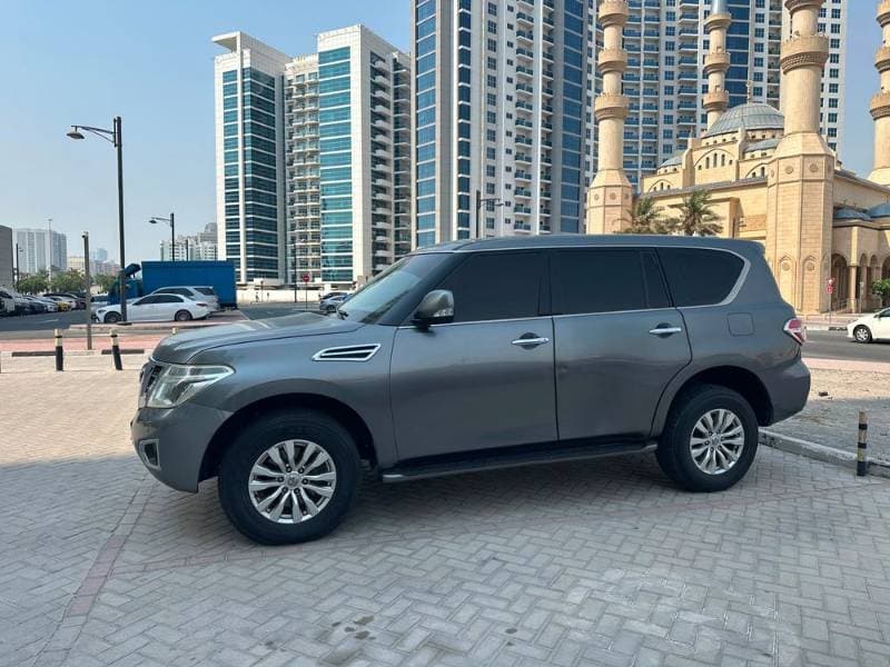 2018 Nissan Patrol thumbnail 2