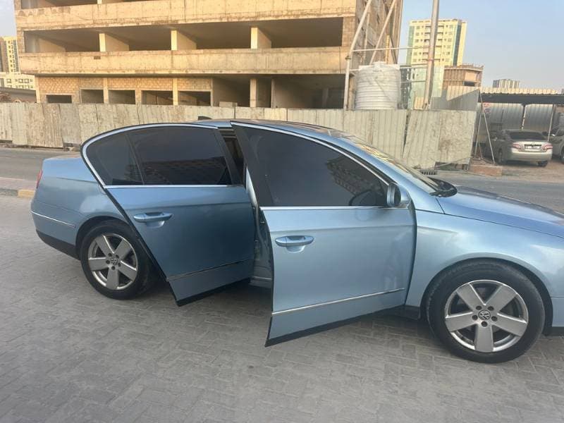 2009 Volkswagen Passat thumbnail 3