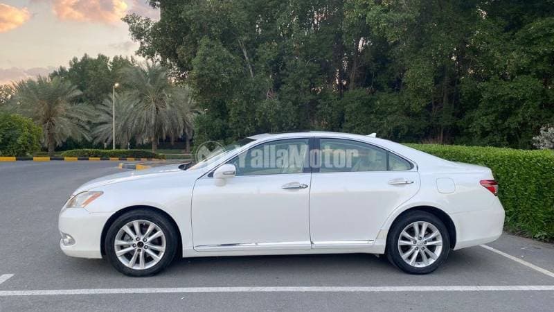 2011 Lexus ES 350 thumbnail 5