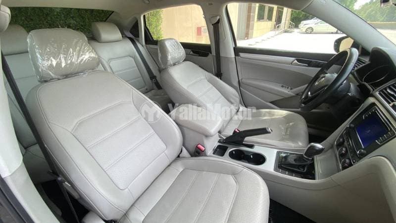 2019 Volkswagen Passat thumbnail 7