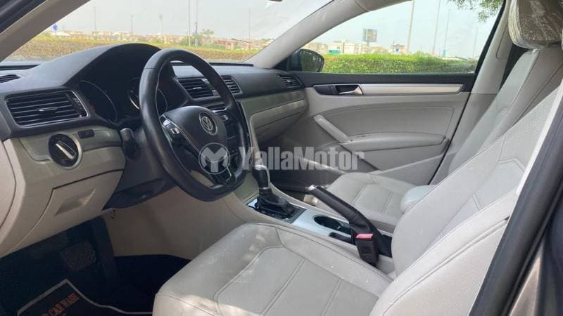 2019 Volkswagen Passat thumbnail 9