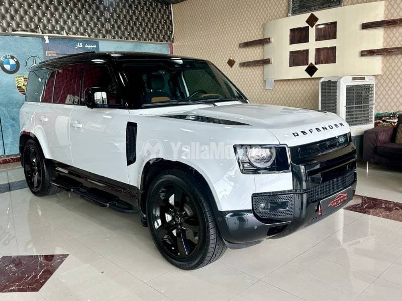 2023 Land Rover Defender thumbnail 4