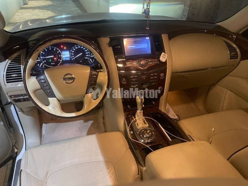 2014 Nissan Patrol thumbnail 4