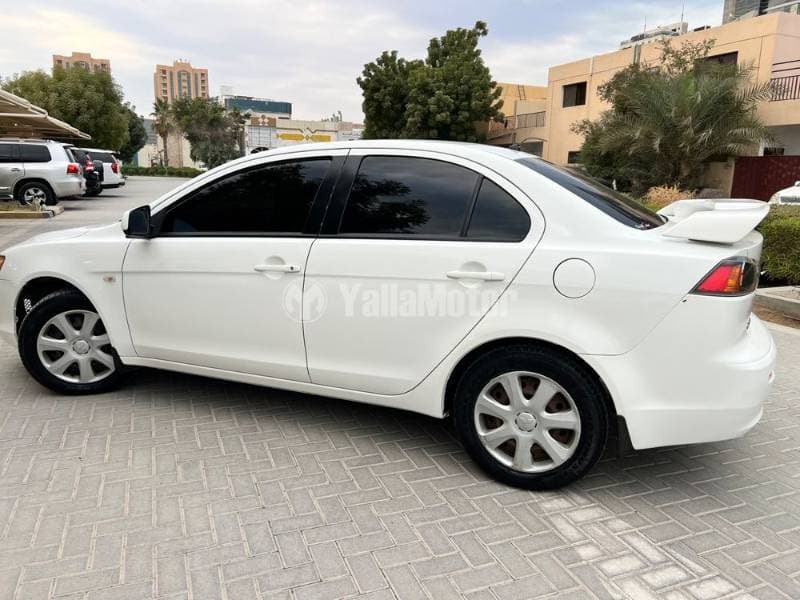 2013 Mitsubishi Lancer thumbnail 4