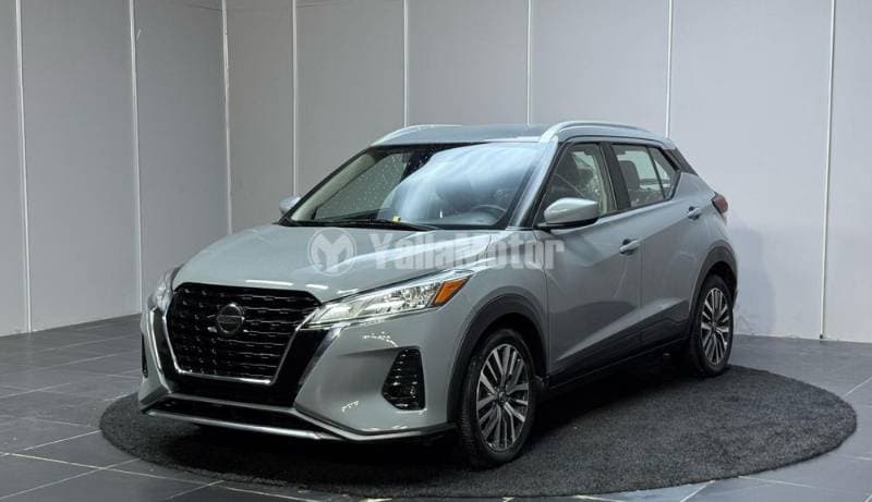 2021 Nissan Kicks thumbnail 2
