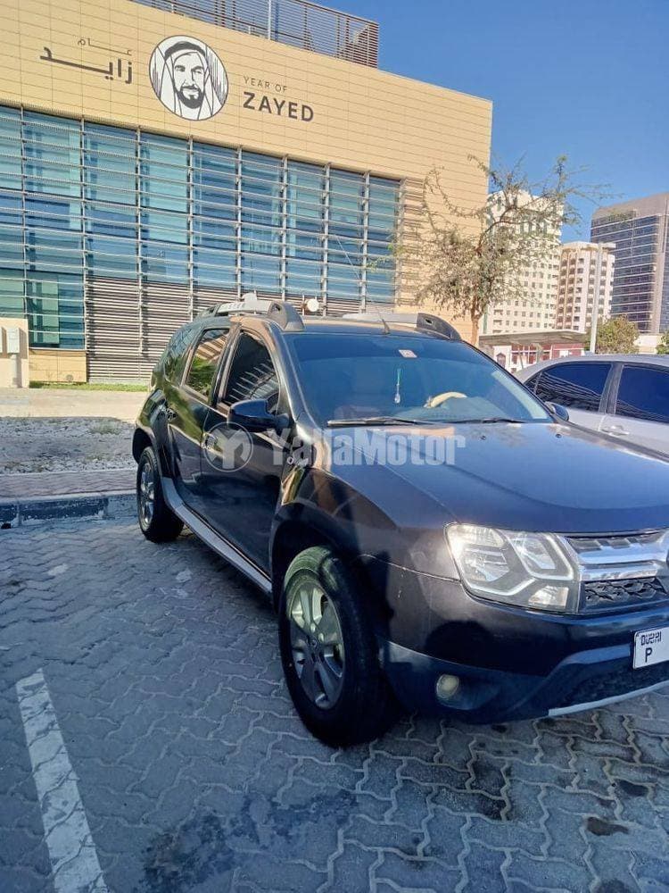 2016 Renault Duster thumbnail 4