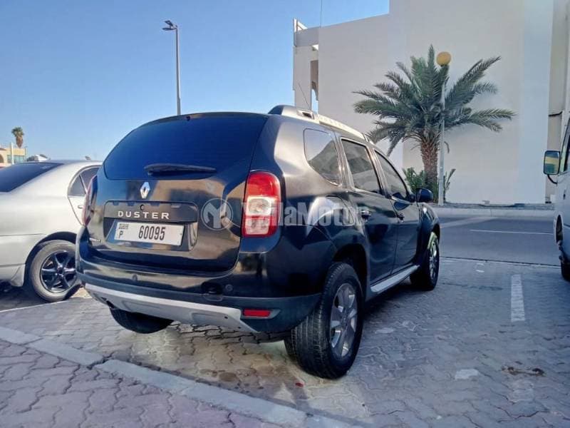 2016 Renault Duster thumbnail 3