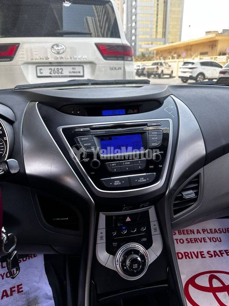 2012 Hyundai Elantra thumbnail 4