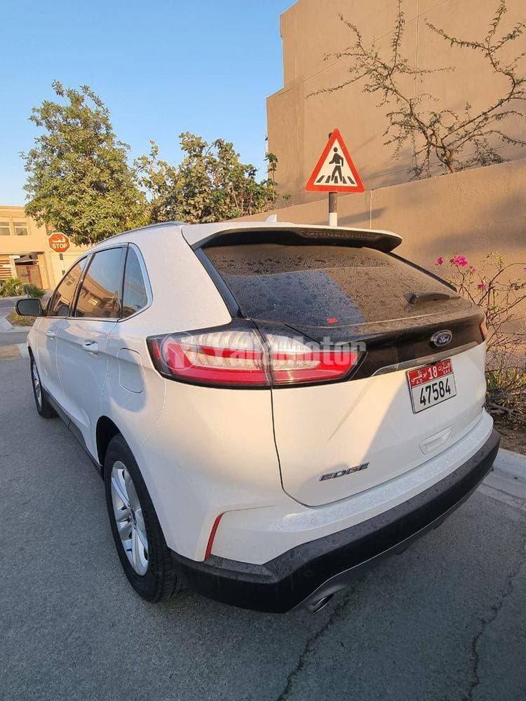 2019 Ford Edge thumbnail 2