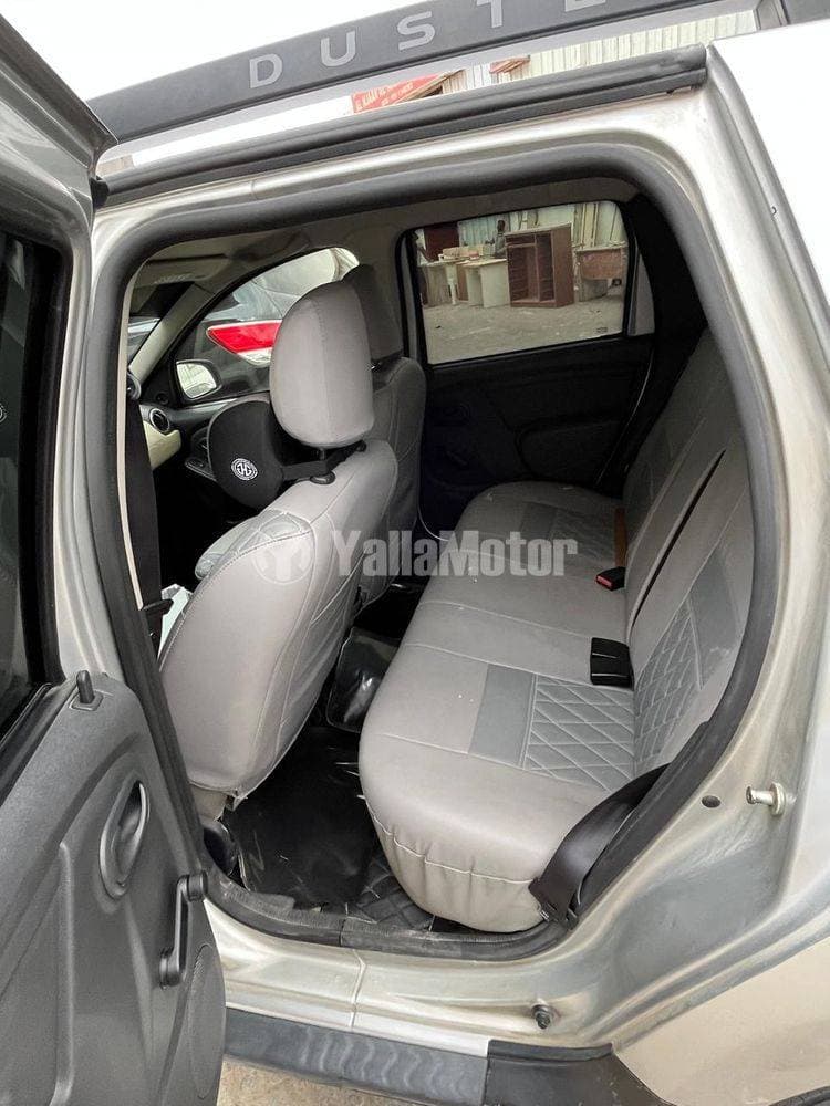 2016 Renault Duster thumbnail 3