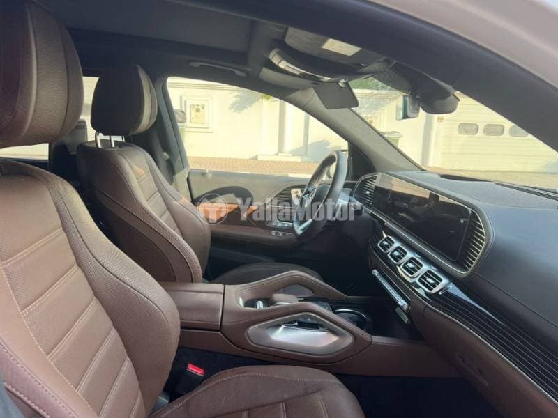 2024 Mercedes-Benz GLS thumbnail 3