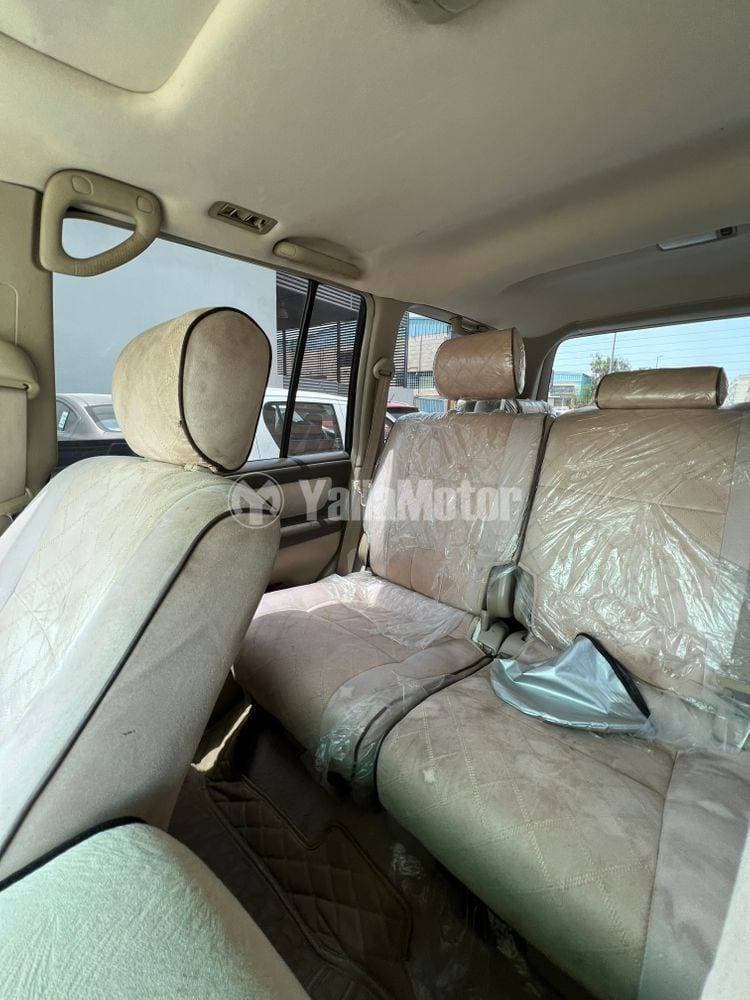 2004 Toyota Land Cruiser thumbnail 2