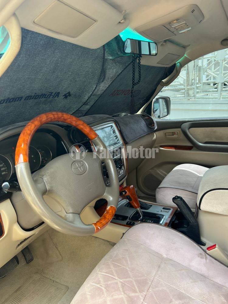 2004 Toyota Land Cruiser