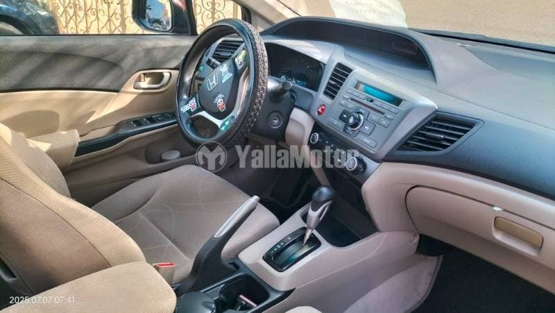 2012 Honda Civic thumbnail 5
