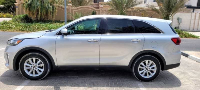 2020 Kia Sorento thumbnail 2