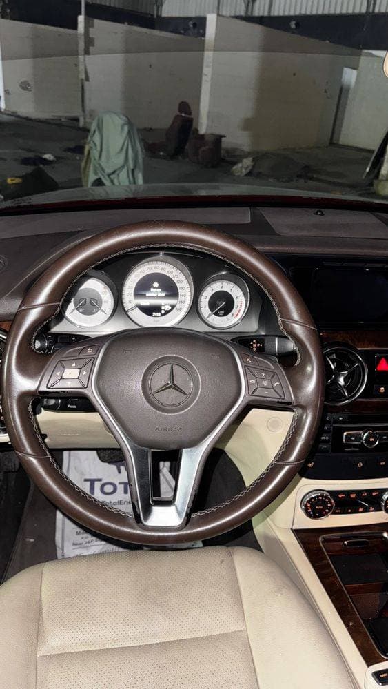 2013 Mercedes-Benz GLK-Class thumbnail 4