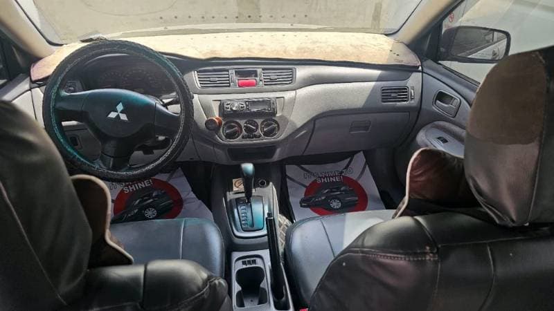 2010 Mitsubishi Lancer thumbnail 3