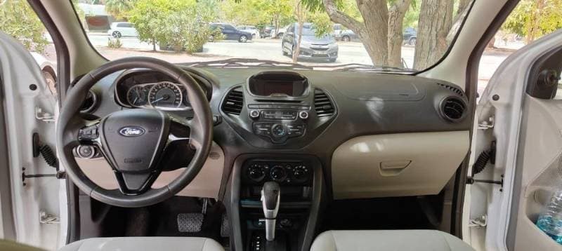 2017 Ford Figo Sedan thumbnail 5