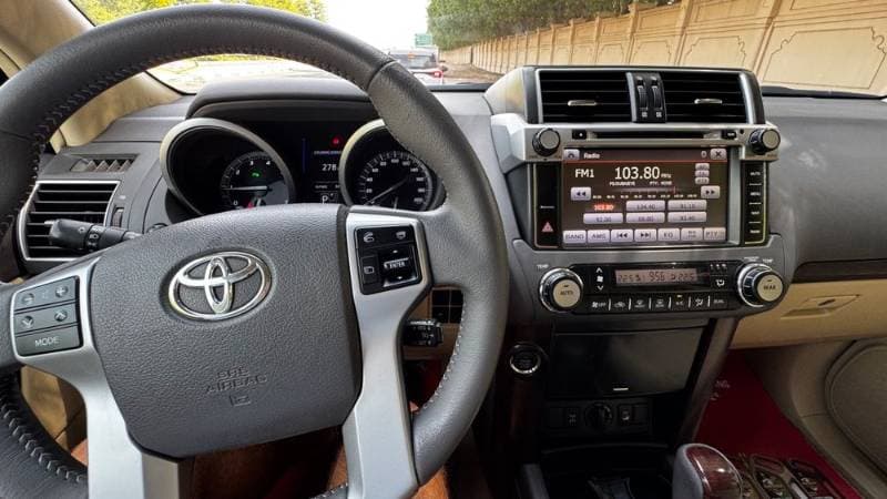 2016 Toyota Land Cruiser Prado thumbnail 5