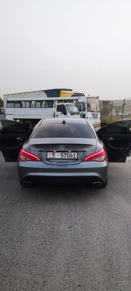 2016 Mercedes-Benz CLA-Class thumbnail 2
