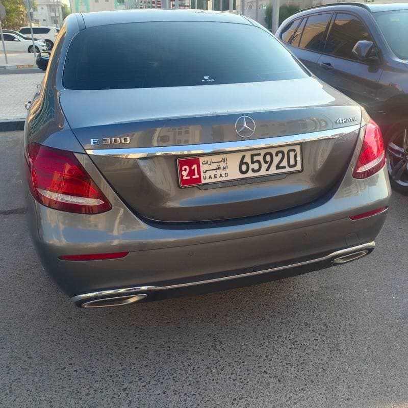 2018 Mercedes-Benz E-Class thumbnail 4
