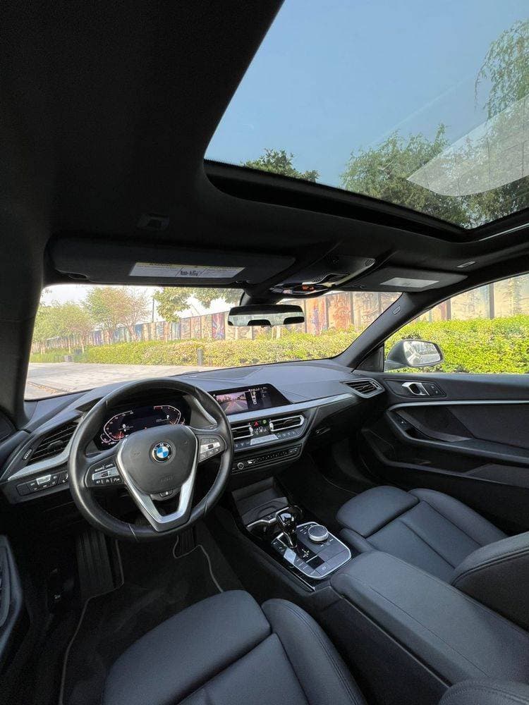 2024 BMW 2 Series Convertible thumbnail 2