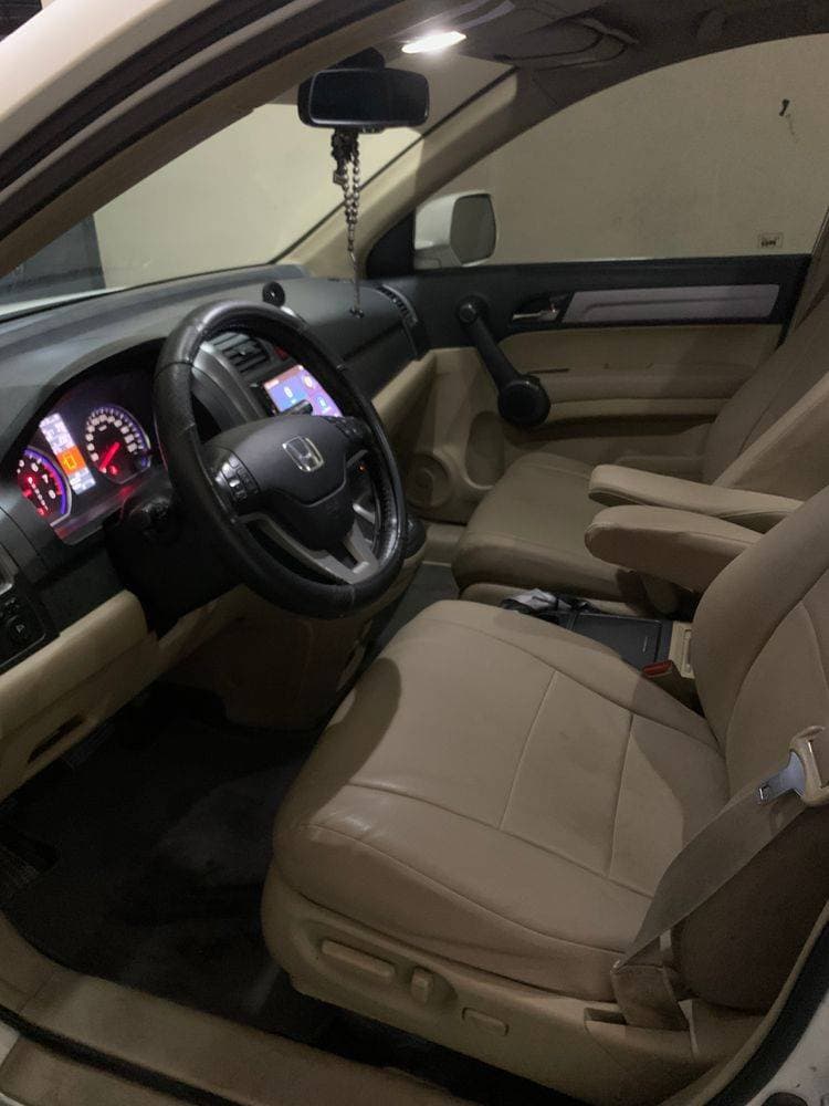 2010 Honda CR-V thumbnail 3